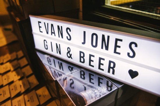 Evans Jones host 'Ultimate Gin and Beer Experience' Evans Jones host 'Ultimate Gin and Beer Experience'